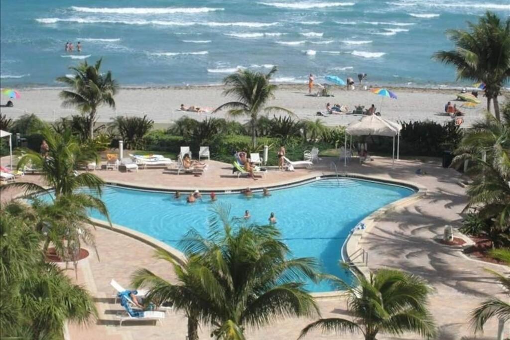 Spacious 1br On The Beach, The Tides, Hollywood,fl * Hollywood