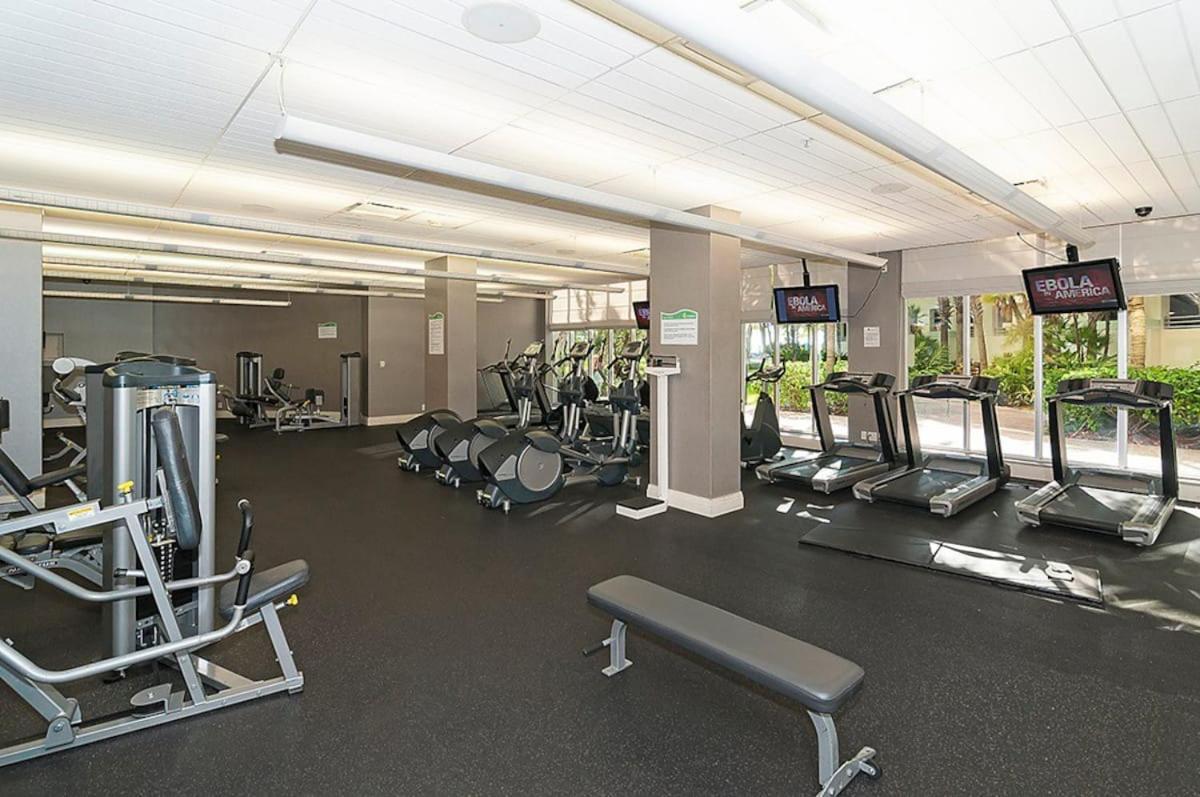 Apartment Spacious 1br On The Beach, The Tides, Hollywood,fl Hollywood